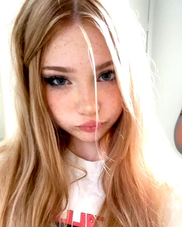dollyemi instagram image archive image