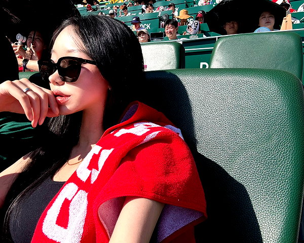 _suxung instagram image archive image