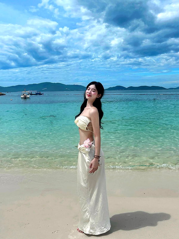 lyhythuedoxinh instagram image archive image