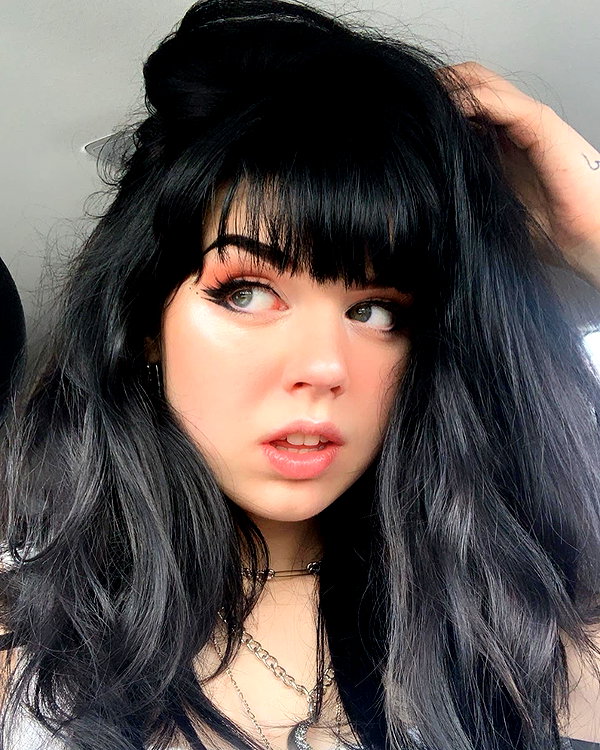 yeahimcaroline instagram image archive image