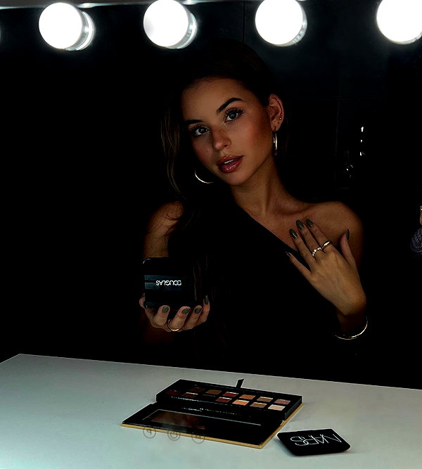 zoeliss instagram image archive image
