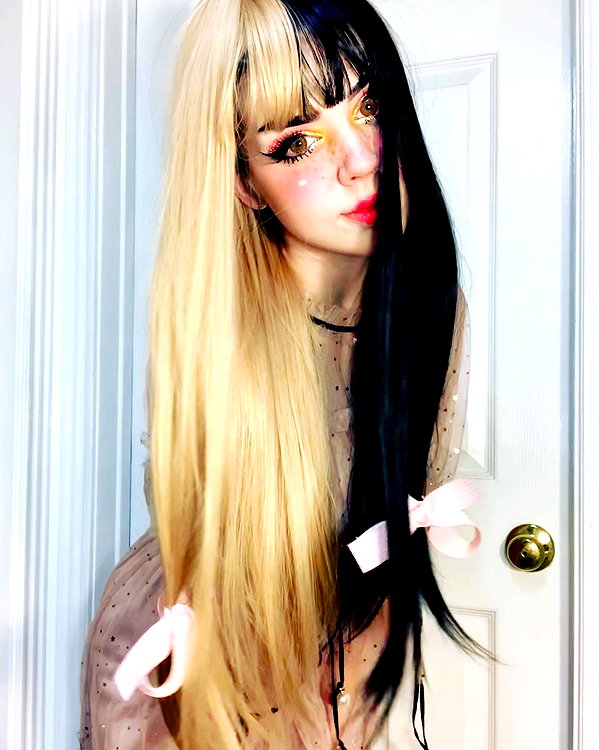 yeahimcaroline instagram image archive image