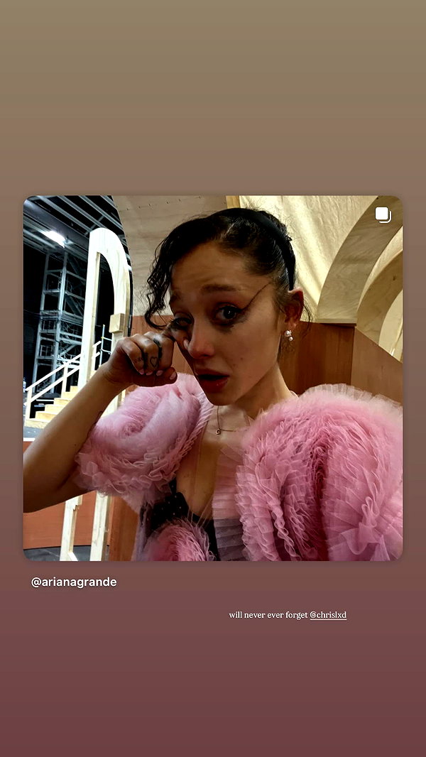 arianagrande instagram image archive image