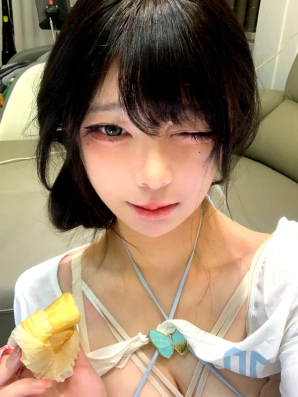 yingyinng_ instagram image archive image