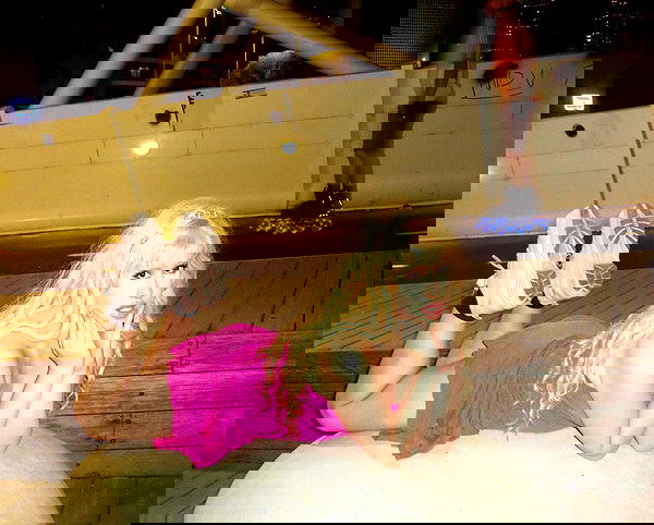 ormosheee ormosheee archive image