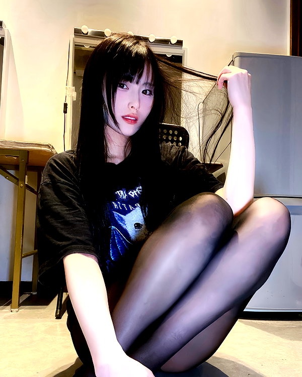 yamikumo_leisa instagram image archive image