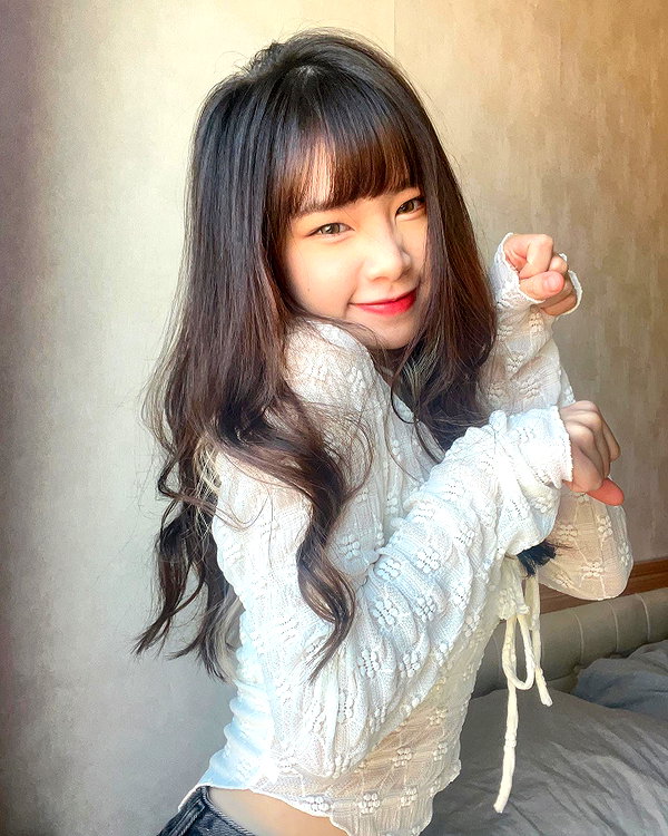 e.shao_417 instagram image archive image