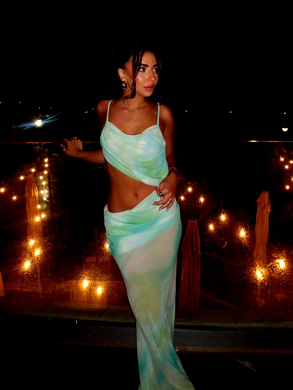 agam__mallka instagram image archive image