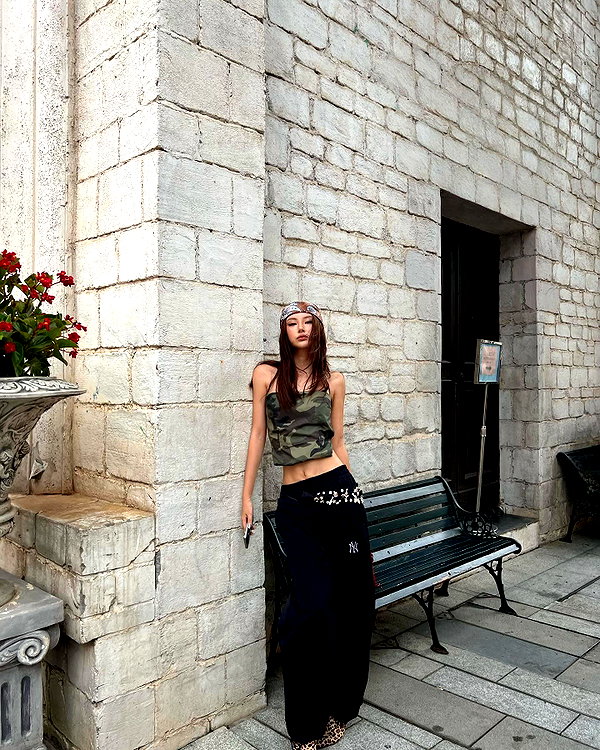 ll.lu1s instagram image archive image