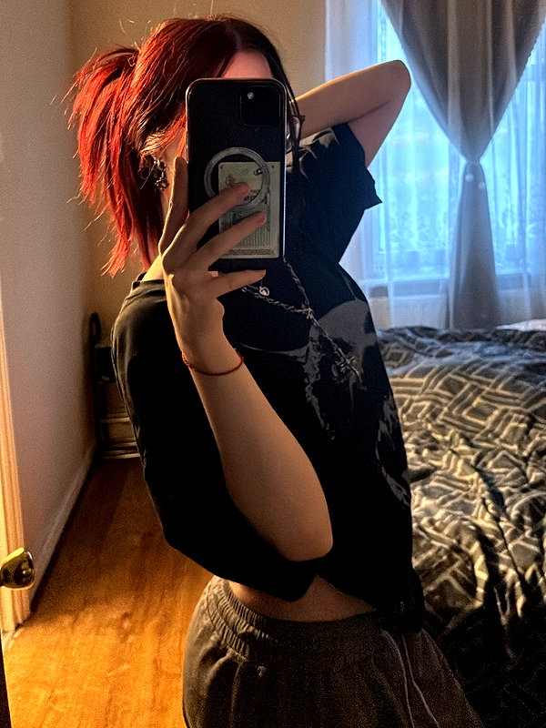 _roniira instagram image archive image