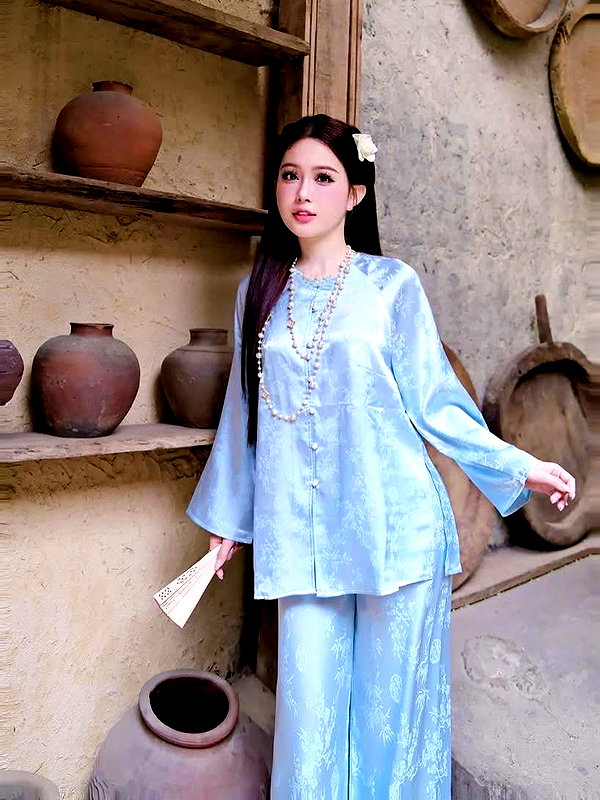lyhythuedoxinh instagram image archive image