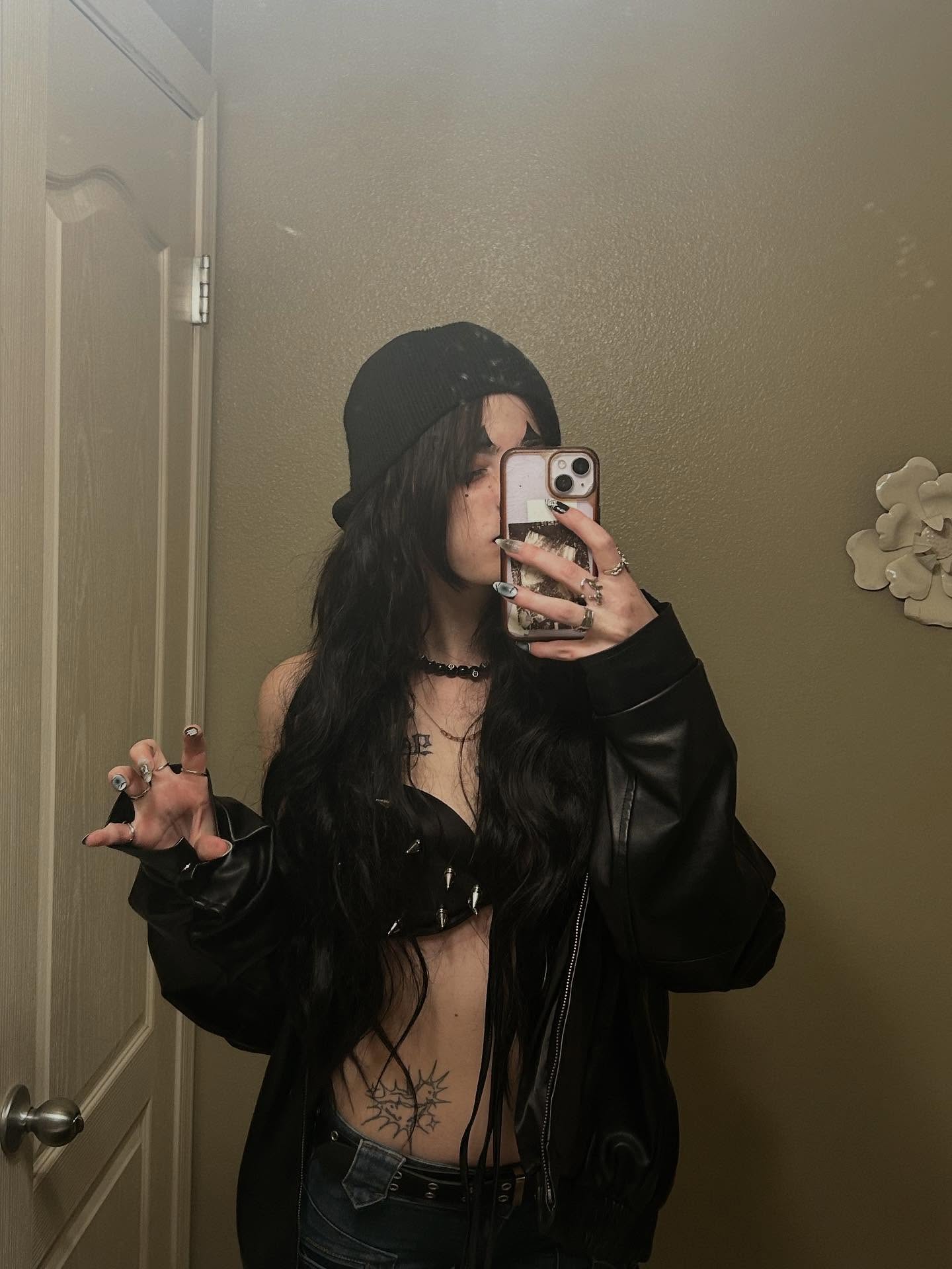 _animechika_ instagram image archive image