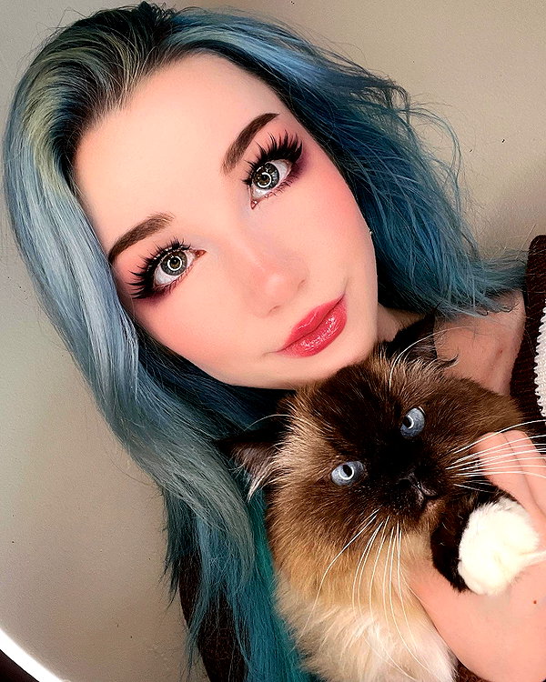 danielle.mercedie instagram image archive image