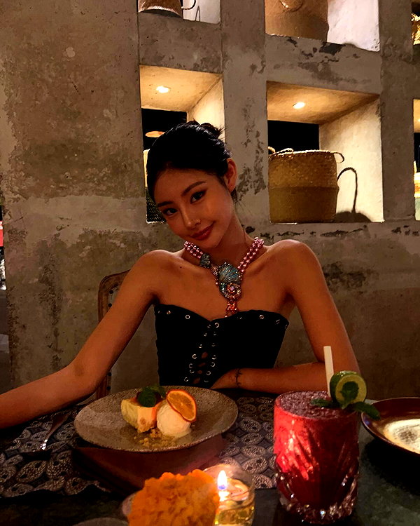 ll.lu1s instagram image archive image
