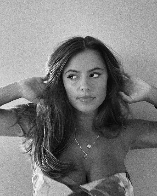 isabella.lauren instagram image archive image
