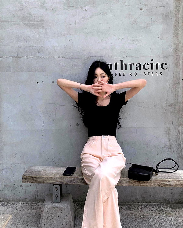 daxbin instagram image archive image