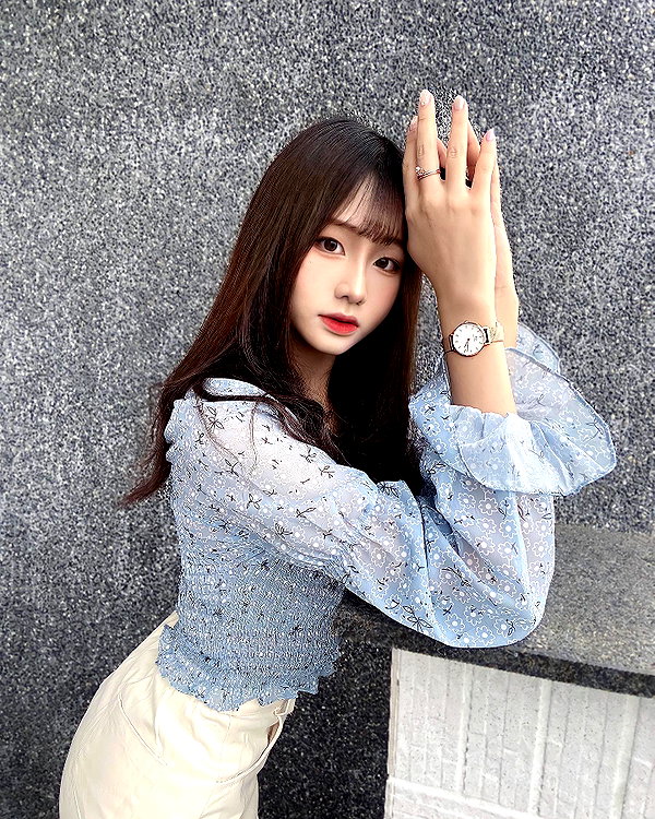 lai_931201 instagram image archive image