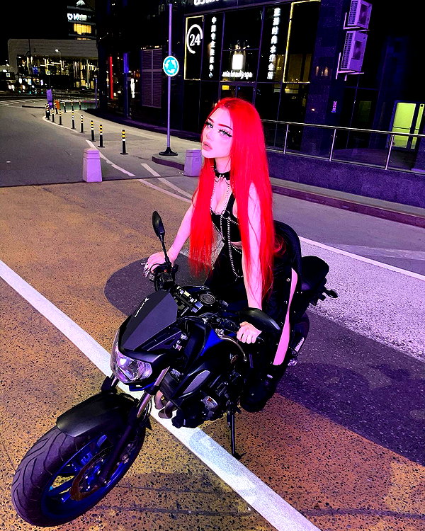 vik4au instagram image archive image