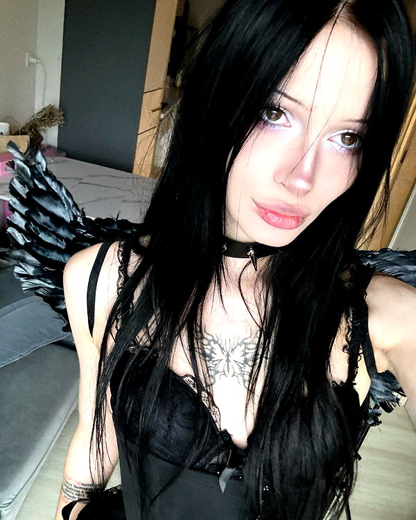fallen.angel2007 instagram image archive image