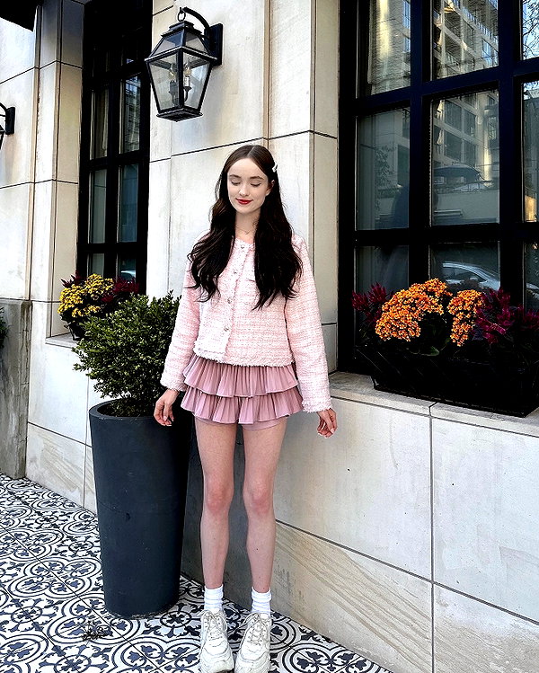 1uvgabi instagram image archive image