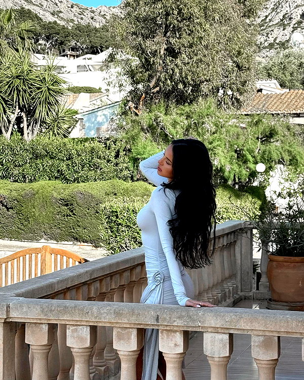 zoeliss instagram image archive image