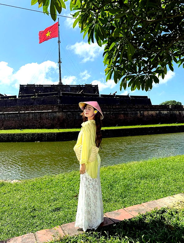 lyhythuedoxinh instagram image archive image