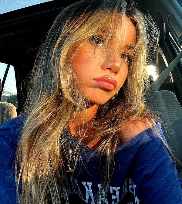 baddiesessence instagram image archive image