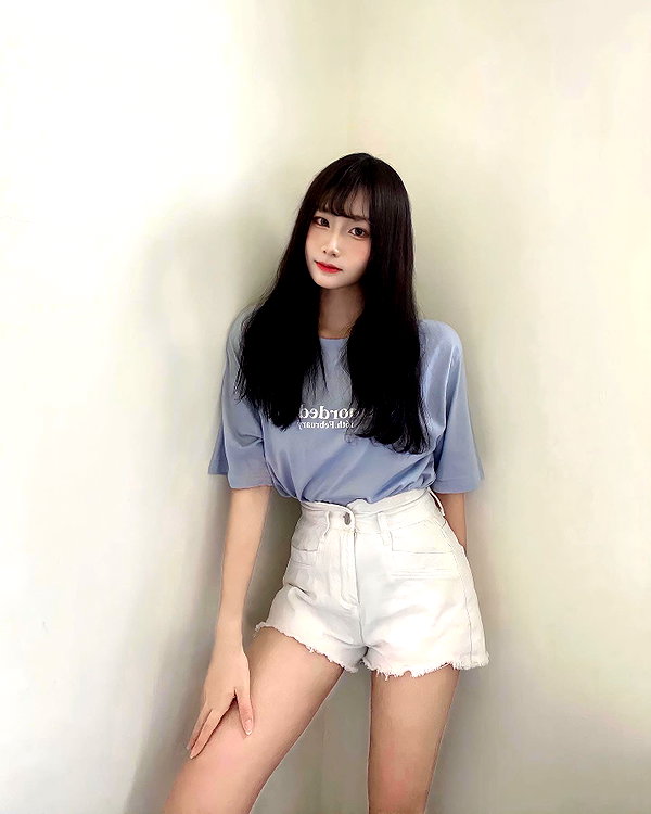 lai_931201 instagram image archive image