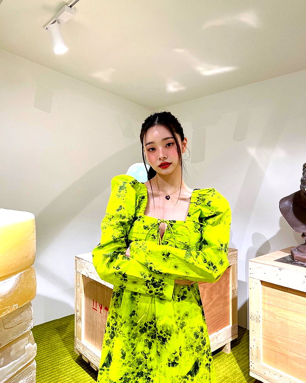 dear.zia instagram image archive image