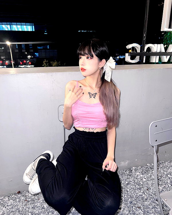 nixqq.425_ instagram image archive image