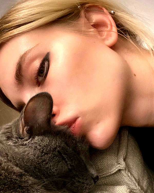 anya4everr instagram image archive image