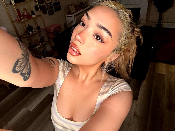 v.qx instagram image archive image