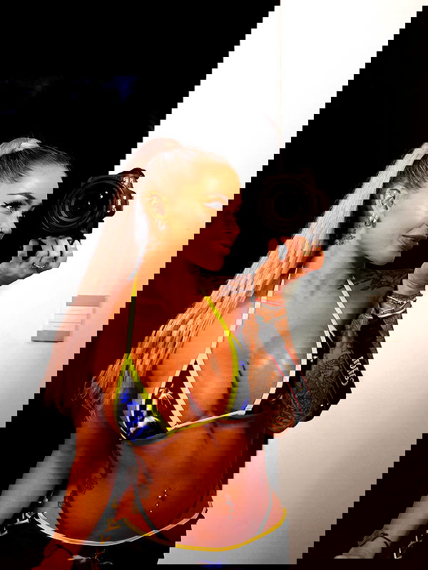 itshayleydavies itshayleydavies archive image