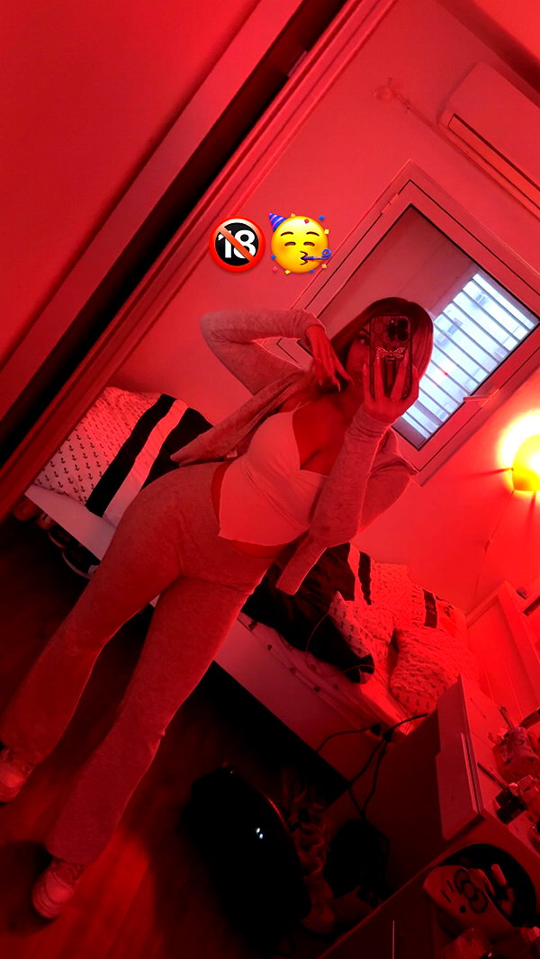 mariana.ostap instagram image archive image