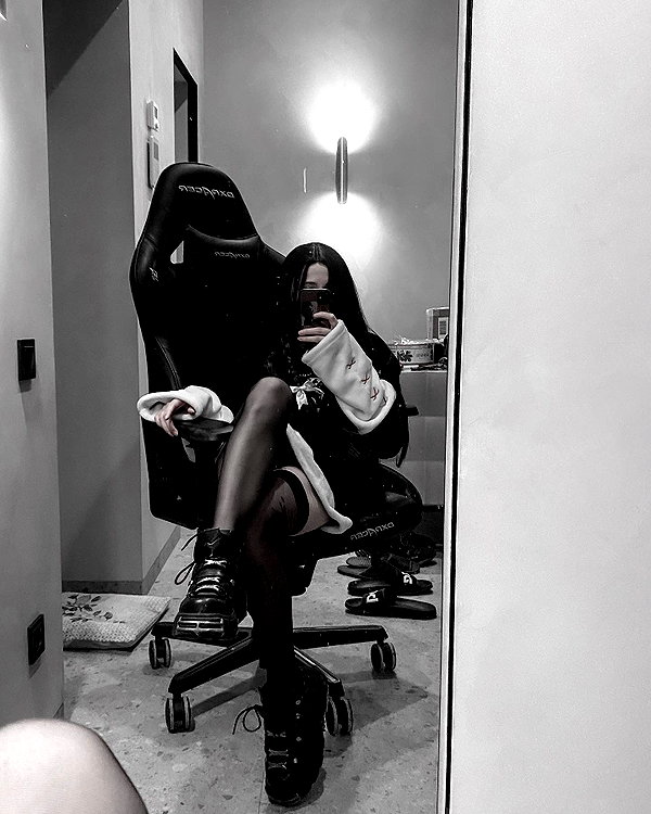 ak1raww instagram image archive image