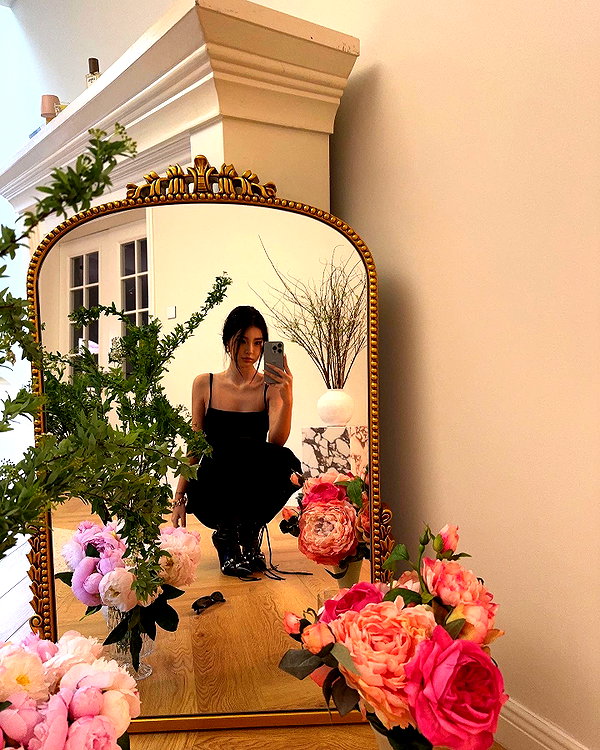 ll.lu1s instagram image archive image
