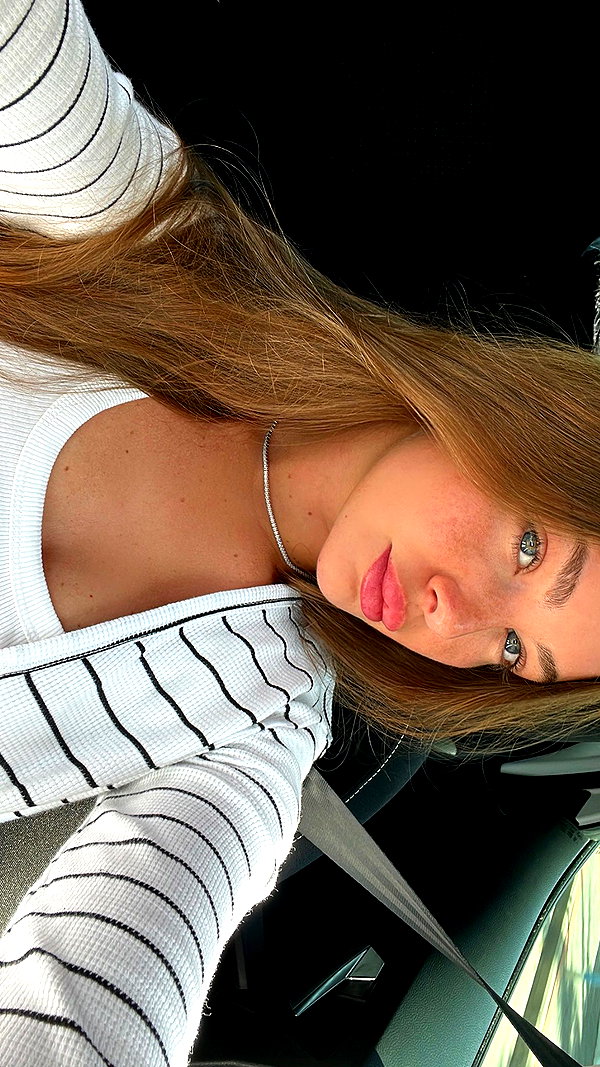 daniella_zeldis instagram image archive image