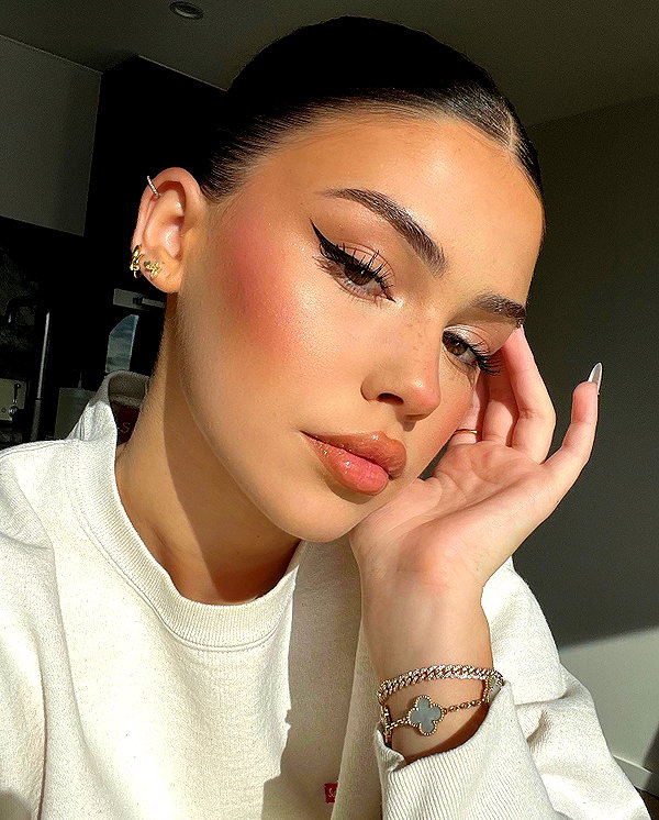 leahhalton instagram image archive image