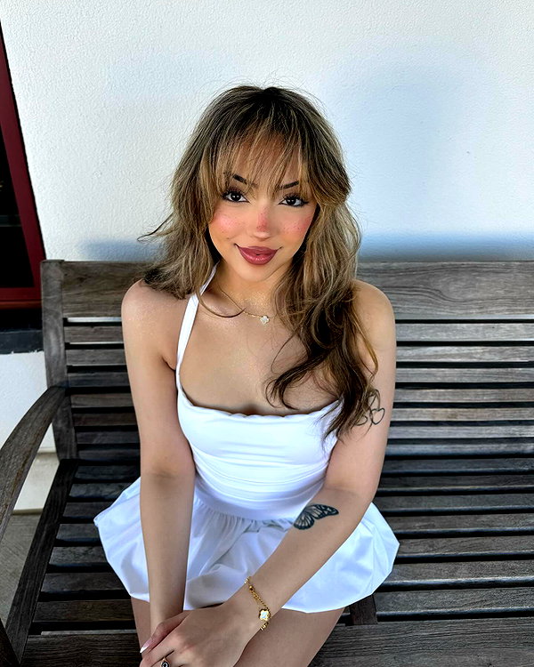 v.qx instagram image archive image
