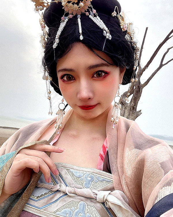 erokochiba instagram image archive image