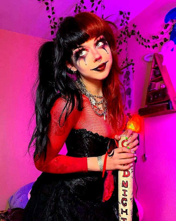 yeahimcaroline instagram image archive image