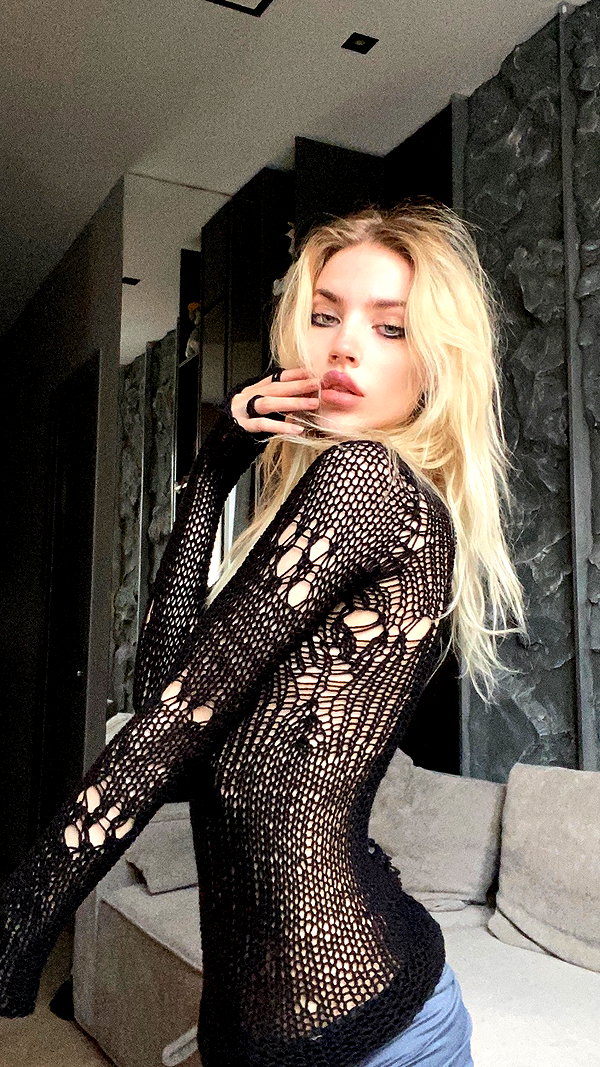 alien.hanna instagram image archive image
