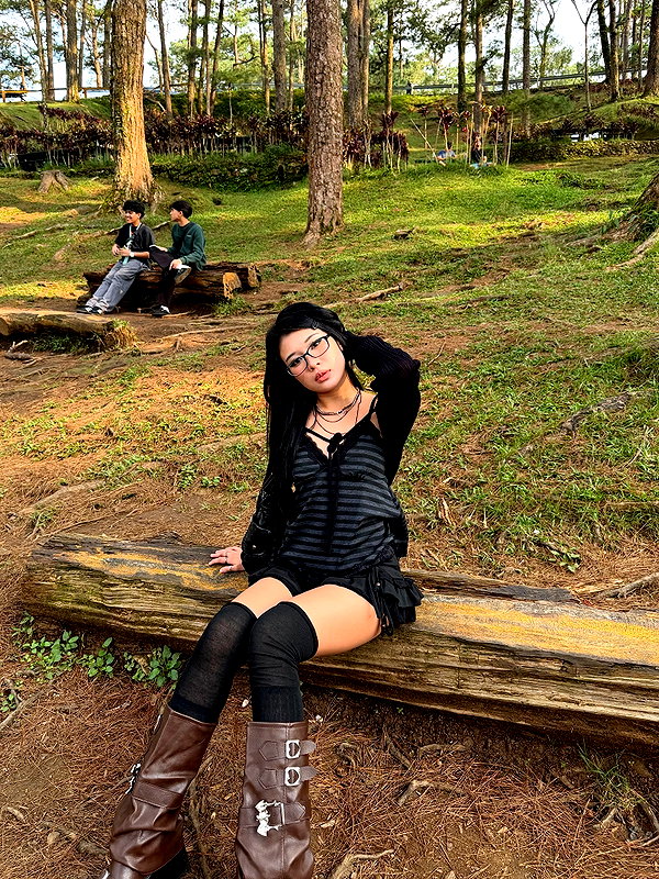 _nei.ko instagram image archive image