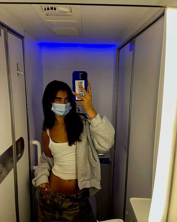 oliviaphillipps instagram image archive image