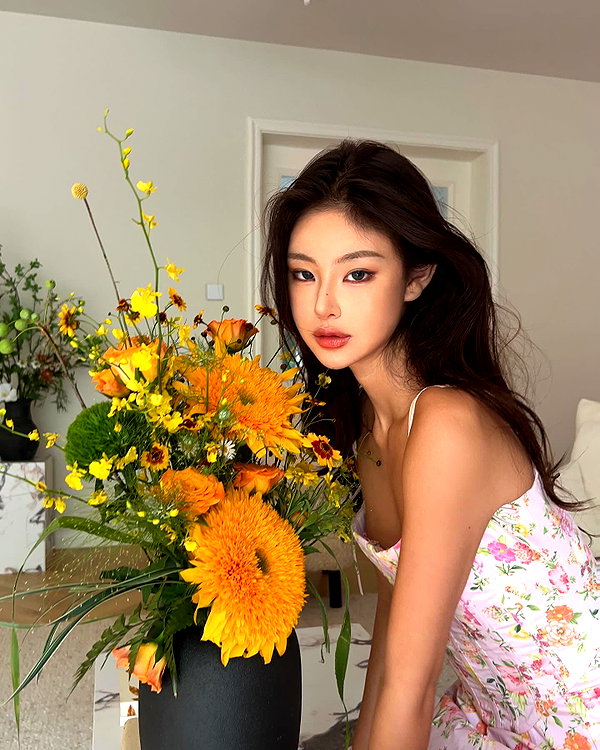 ll.lu1s instagram image archive image