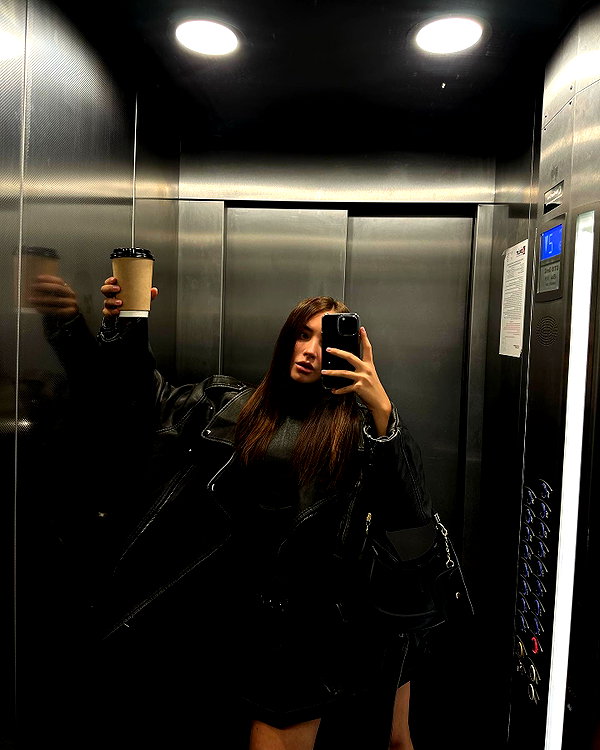 veroni22ka instagram image archive image