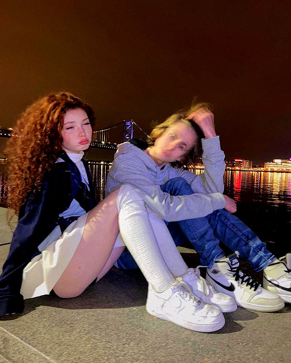 livia._.paige instagram image archive image