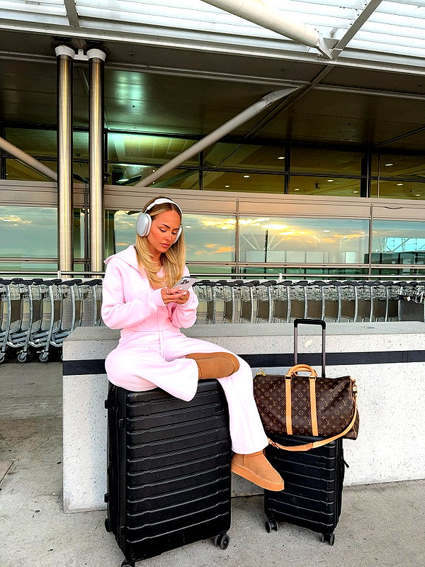 allieauton instagram image archive image