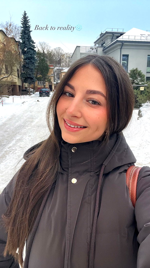 viki_dominev instagram image archive image