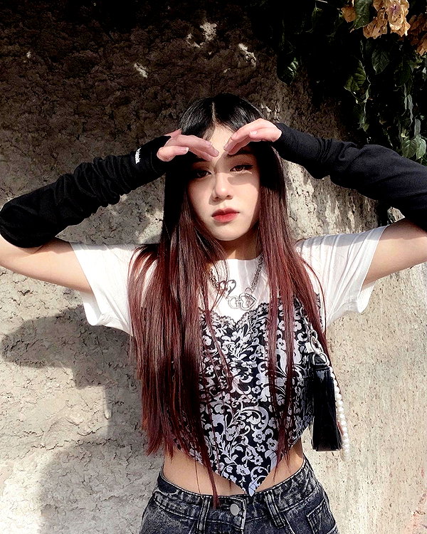 is2tian instagram image archive image